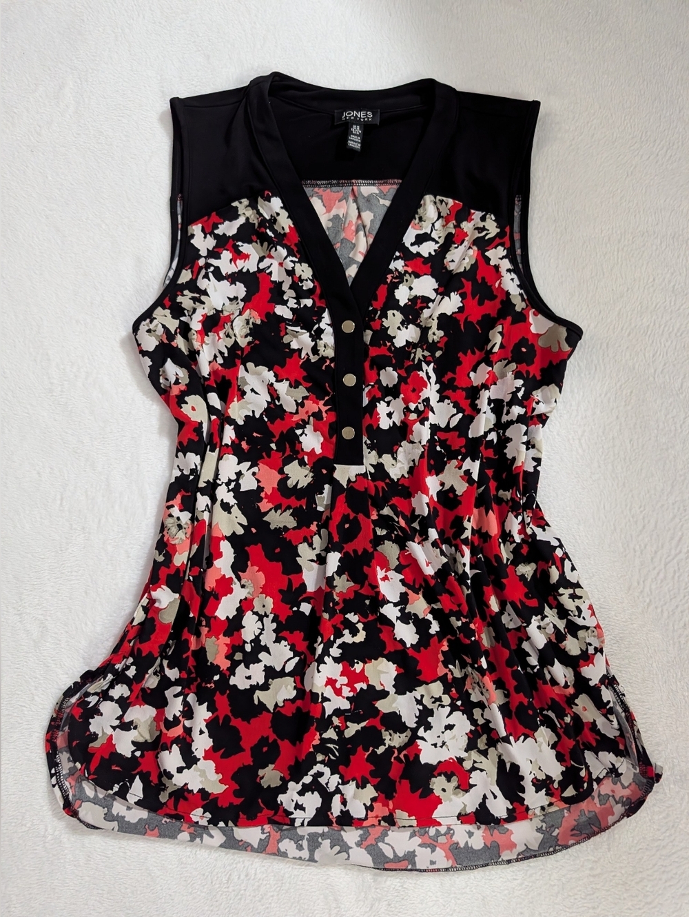 Jones New York Sleeveless Floral V-Neck Tank in Black, Red & Cream, Gorgeous Top